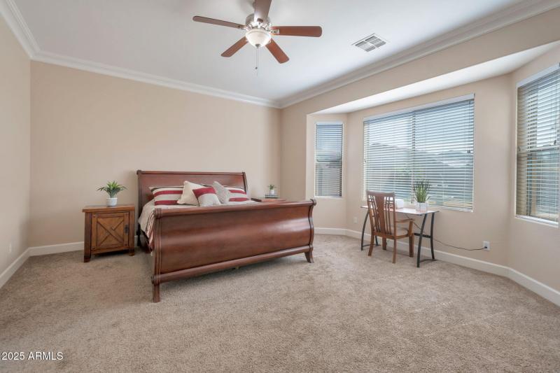 BEAUTIFUL PRIMARY BEDROOM