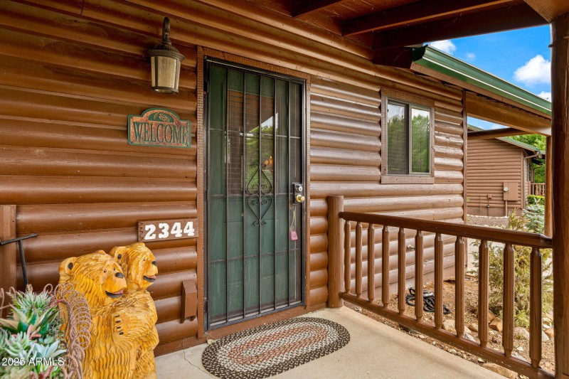 WELCOMING FRONT DOOR