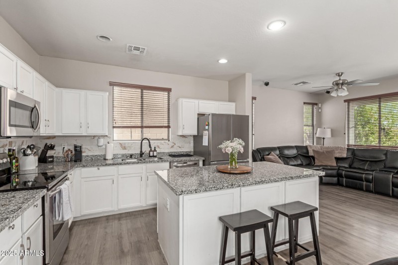 Fully Equipped Kitchen Amenities