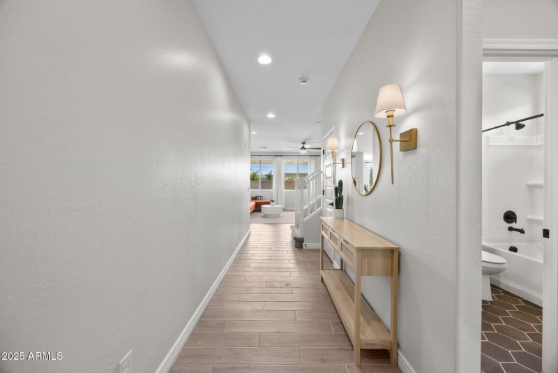 5-web-or-mls-11716-n-168th-dr