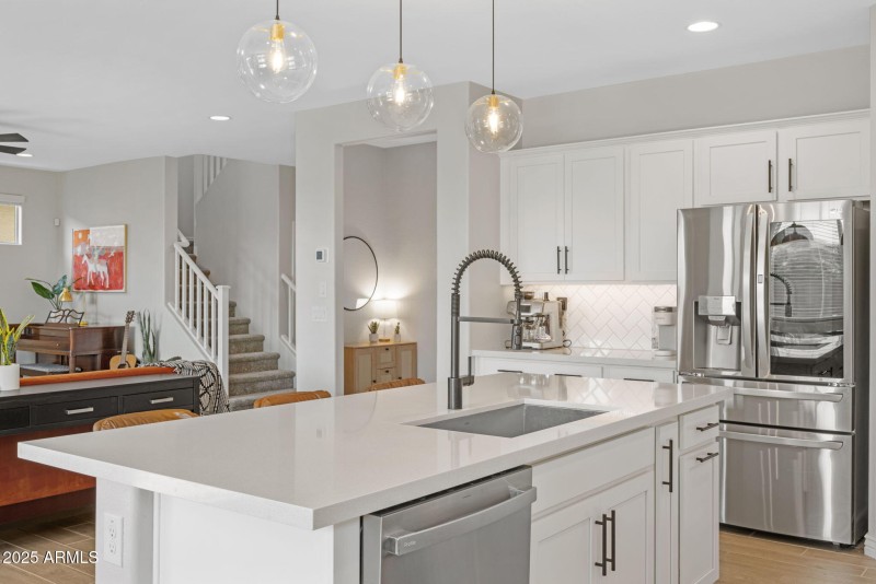 12-web-or-mls-11716-n-168th-dr