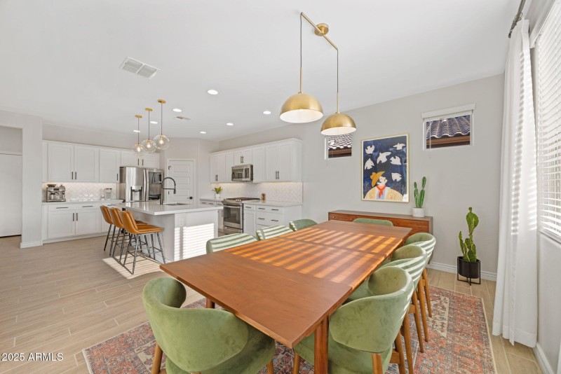 18-web-or-mls-11716-n-168th-dr