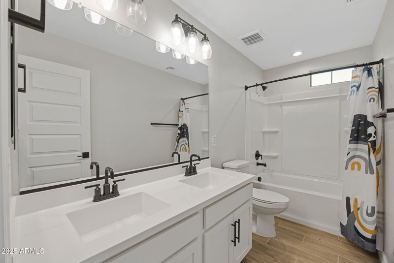 33-web-or-mls-11716-n-168th-dr