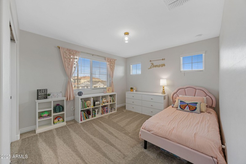 31-web-or-mls-11716-n-168th-dr