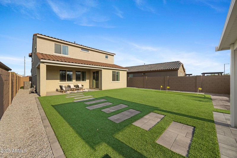 40-web-or-mls-11716-n-168th-dr