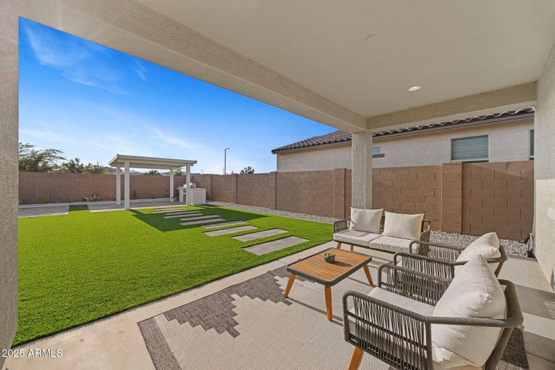 38-web-or-mls-11716-n-168th-dr