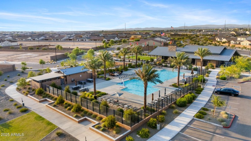 68-web-or-mls-11716-n-168th-dr