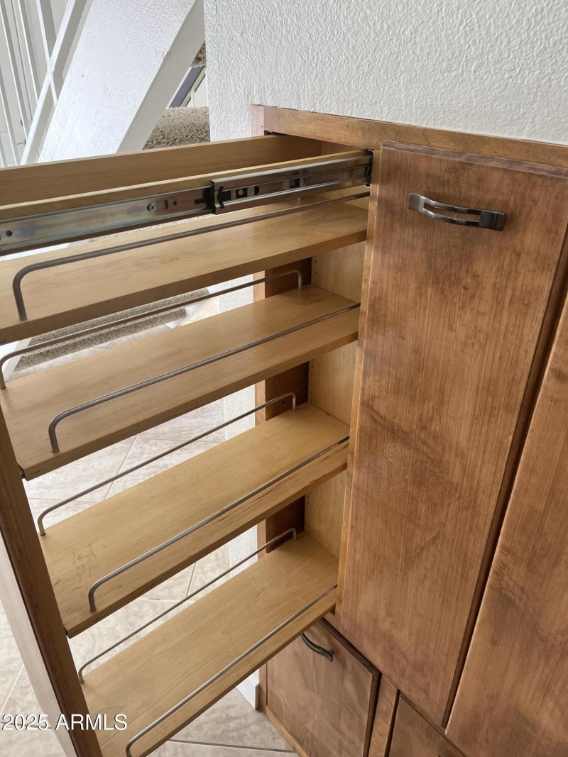 Pantry with Pull-Outs