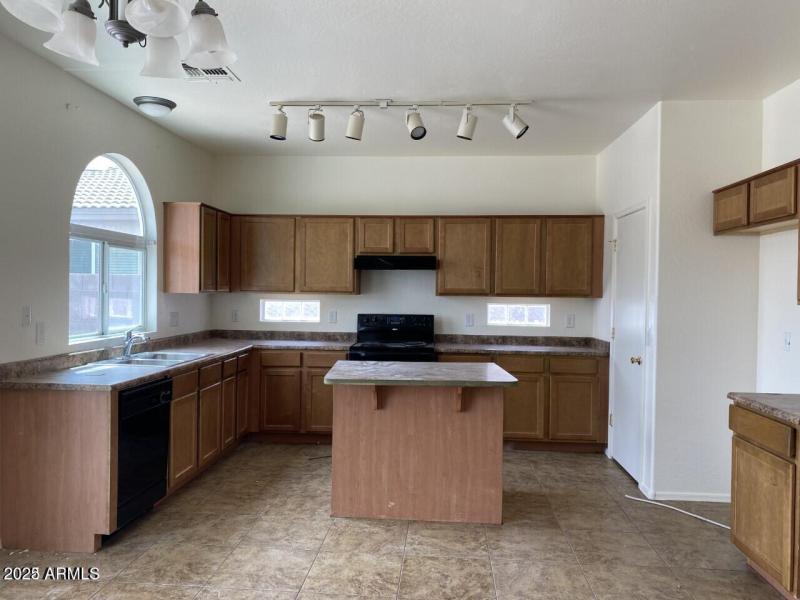 20220816223651924648000000-o