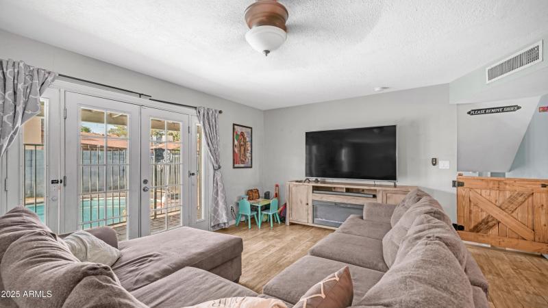 3854 W Mauna Loa Ln (15)