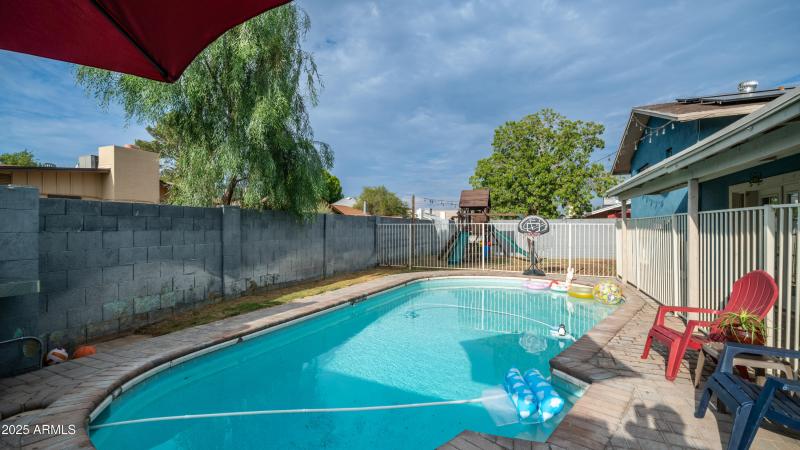 3854 W Mauna Loa Ln Exterior Photos-12