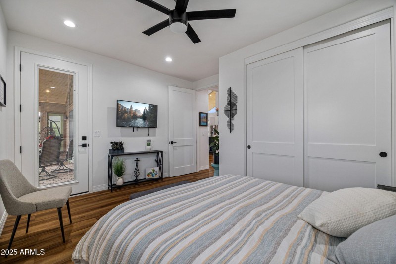 2344HellcatCir-Overgaard-AZ-19