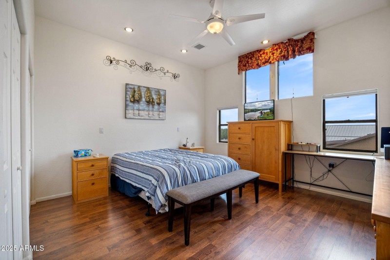 2344HellcatCir-Overgaard-AZ-41