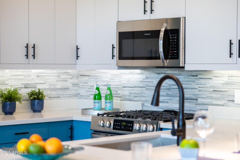 914 Osborn #208---12