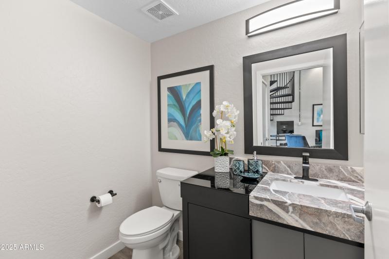 914 Osborn #208---23