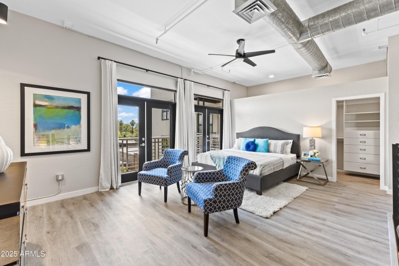 914 Osborn #208---25