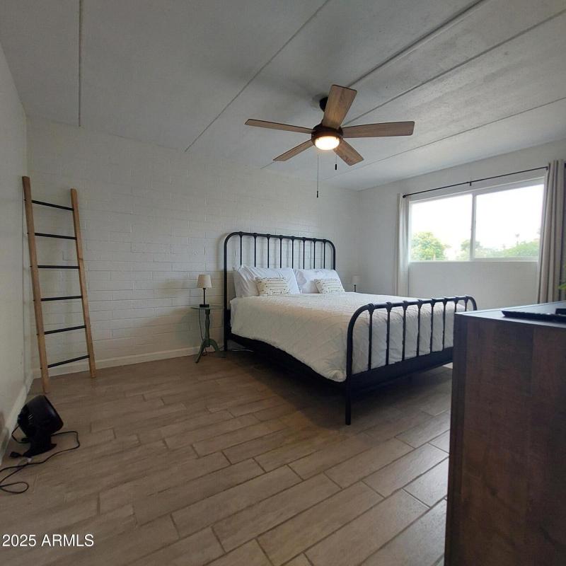 240SOldLitchfieldRdPics21