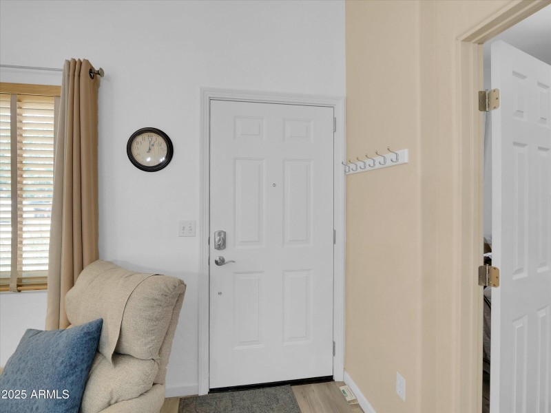 01-23411 N 21st Wy-1