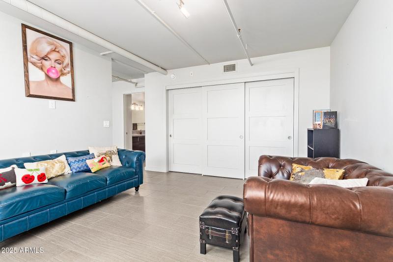 Studio 2025 Edits--20