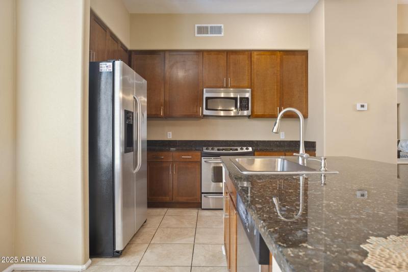 21-web-or-mls-6605-n-93rd-ave-1087