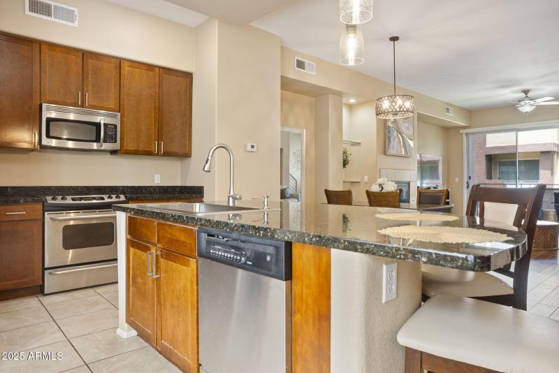 22-web-or-mls-6605-n-93rd-ave-1087