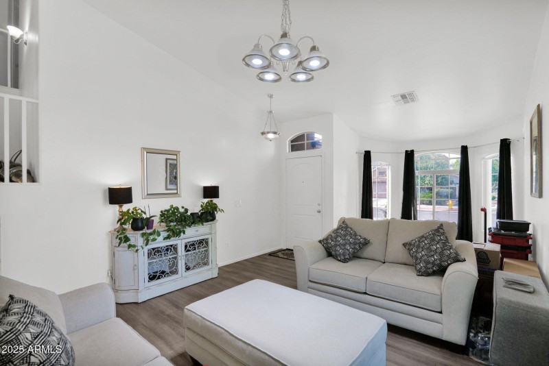 12-web-or-mls-P1246555