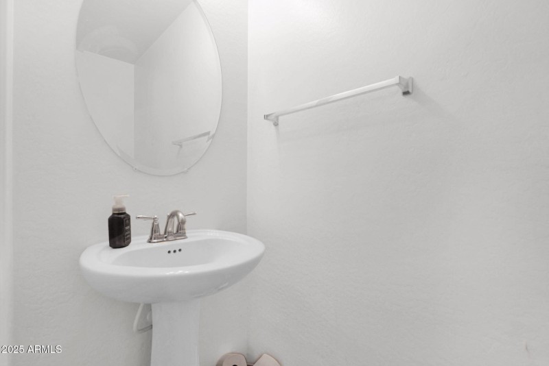 23-web-or-mls-P1246575