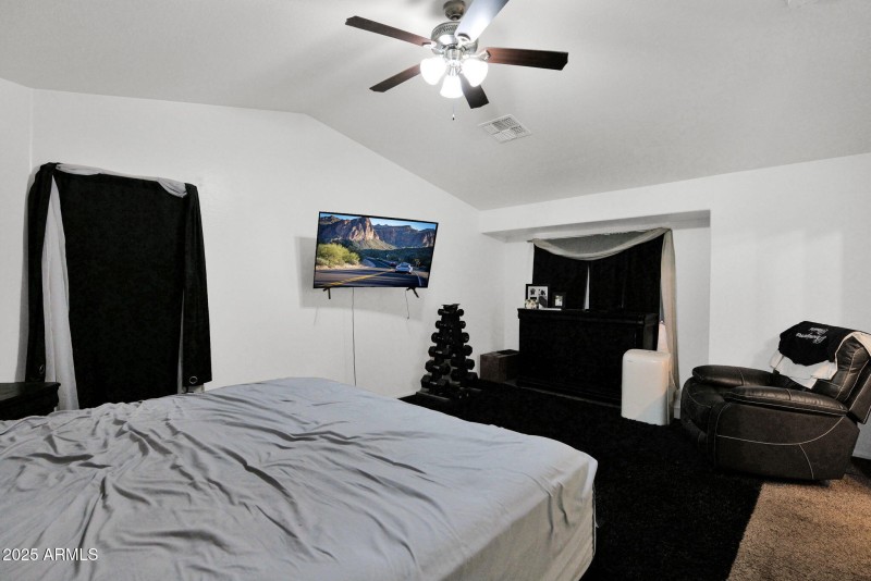 33-web-or-mls-P1246592