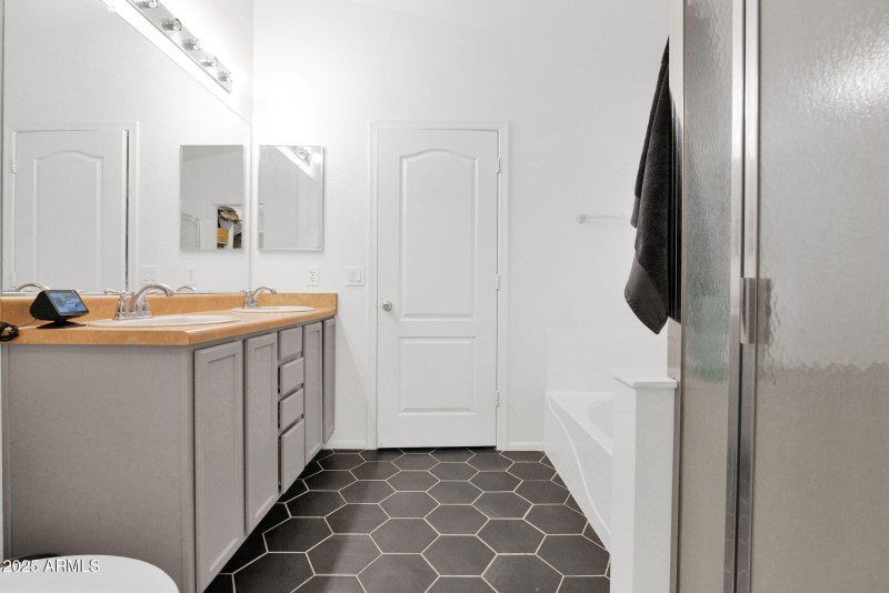 38-web-or-mls-P1246597