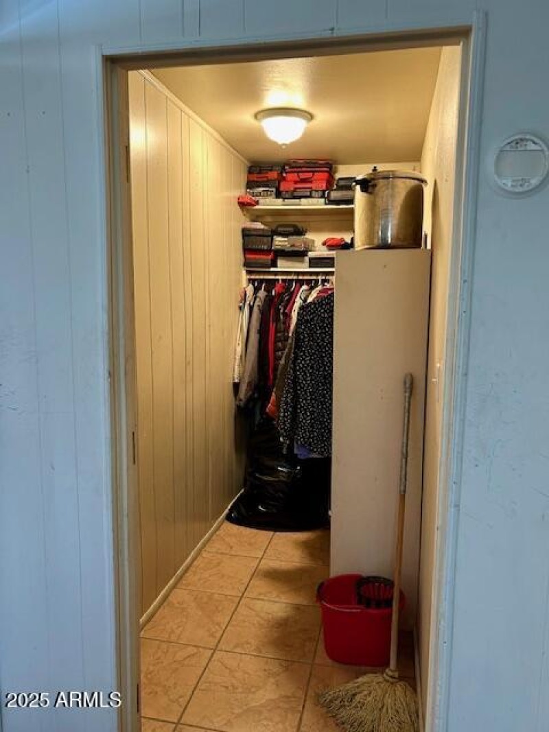 Bonus Room Closet