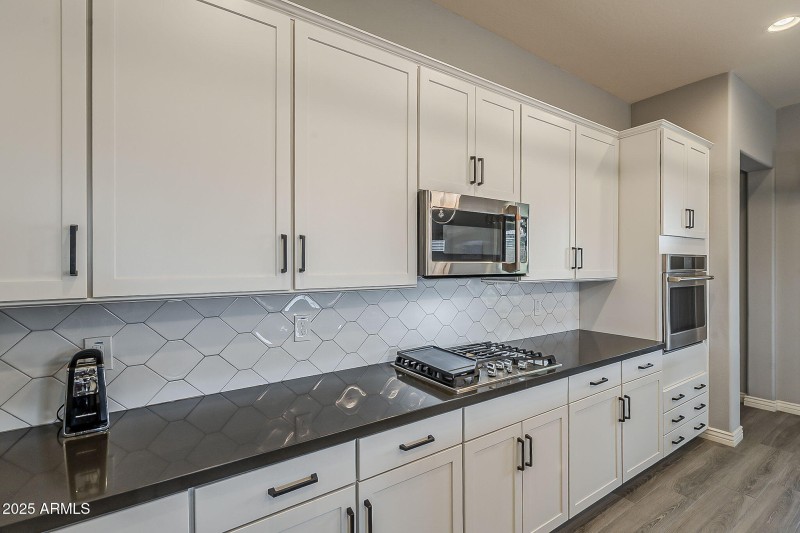 22-web-or-mls-Smoketree-22