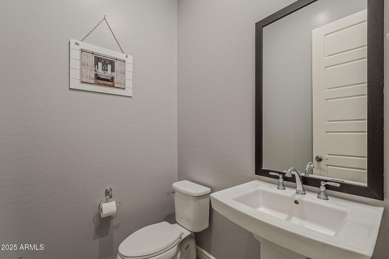 44-web-or-mls-Smoketree-44