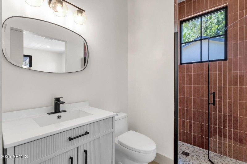 Bedroom Ensuite Bath