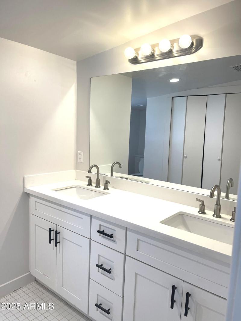 20250714_222442723_iOS