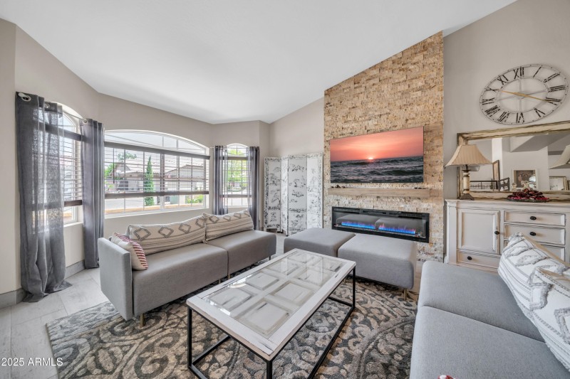 5741 W Soft Wind Dr-19