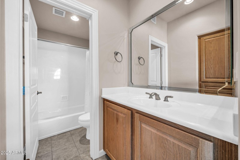 Bath for Second Bedroom