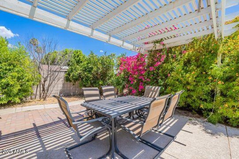 Covered Patio Dining Area