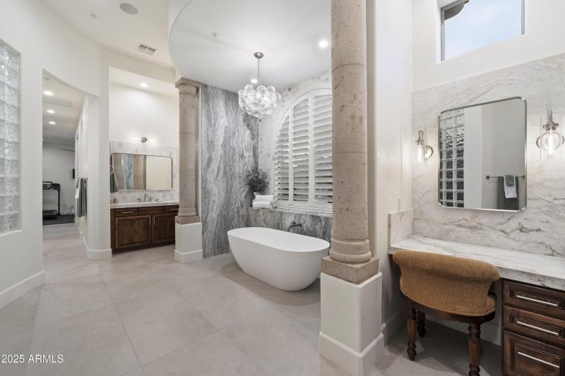 Spa-Inspired Primary Bath