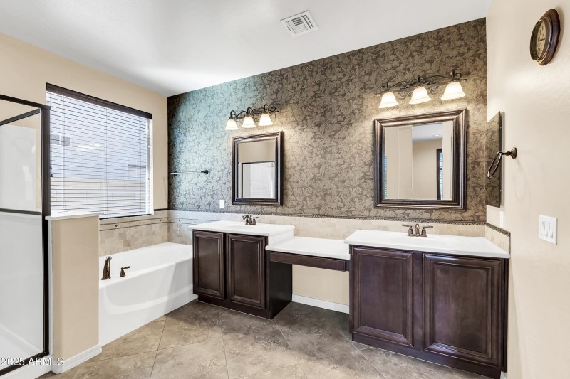 3443 S California St-16