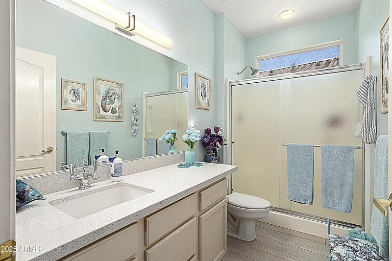 Bath by main bedroom