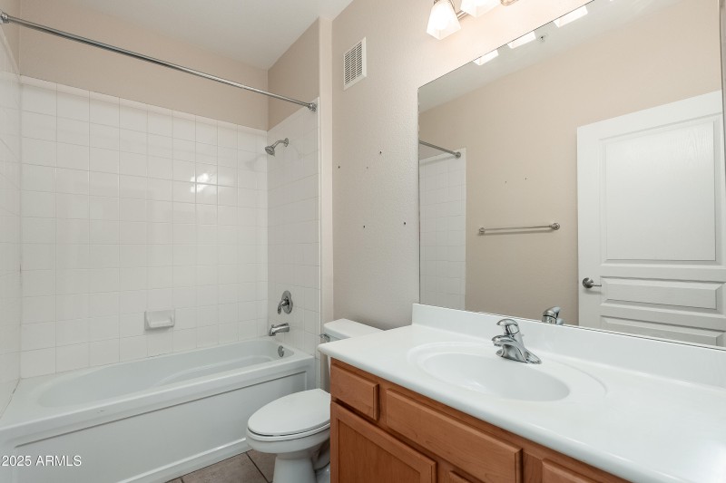 11680 E Sahuaro Dr UNIT 2024 - 25