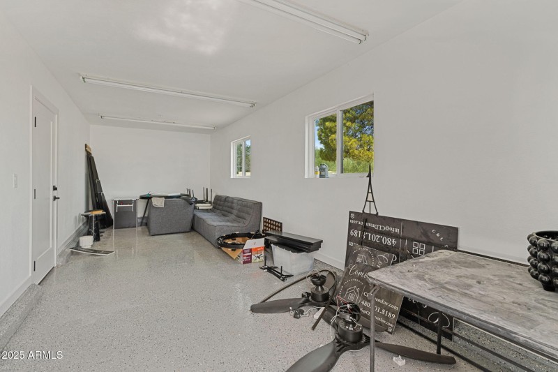 BONUS ROOM BEHIND GARAGE