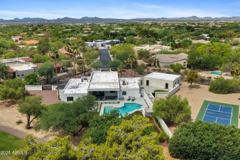 50-web-or-mls-8130-e-vista-bonita-dr