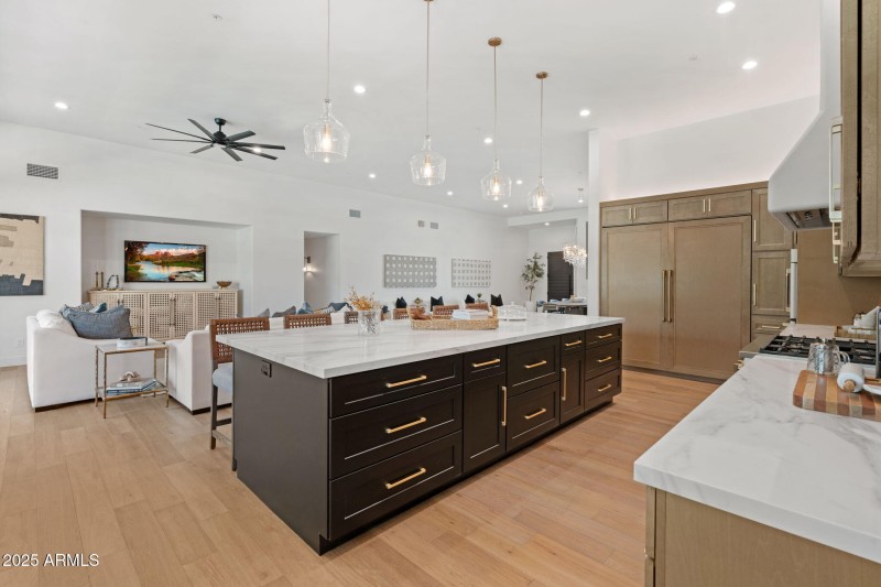 HUGE GOURMET KITCHEN