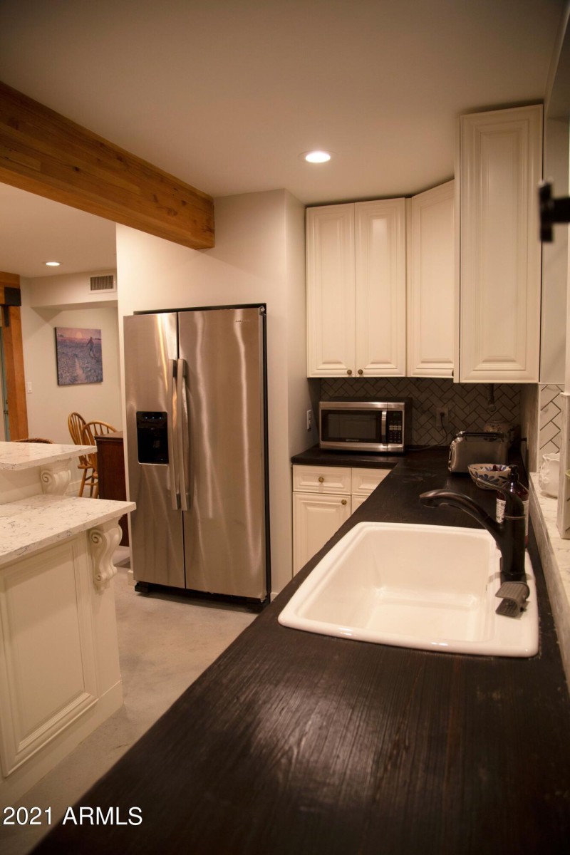 Kitchen Sink-Fridge