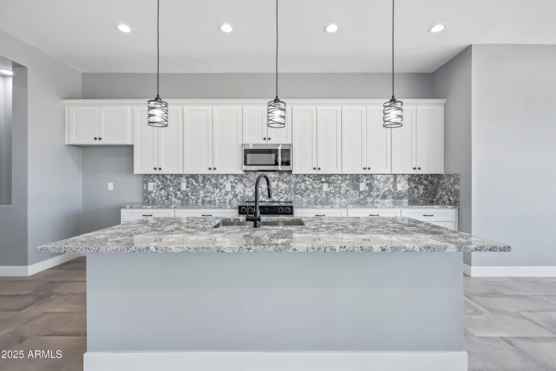 23-29108N205A-ocupix-OSEQ