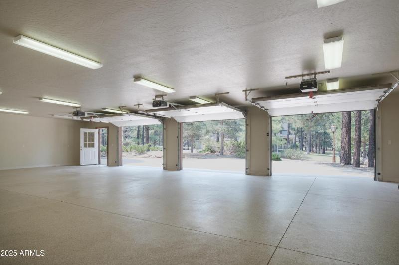 3 car Garage