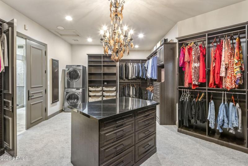 Walk-in closet