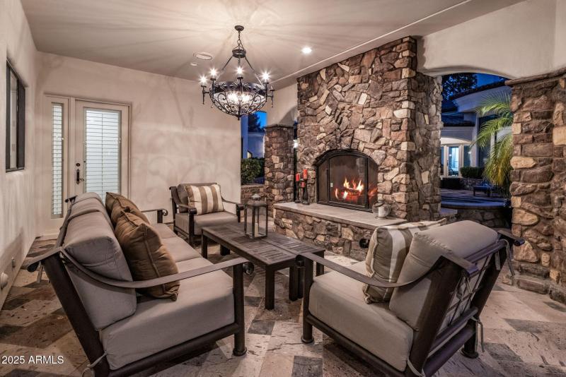 2 Way Courtyard Fireplace