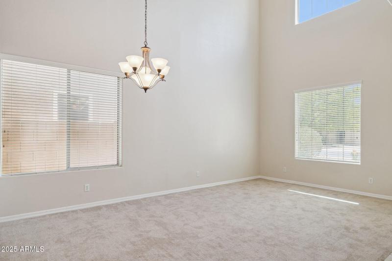 7-web-or-mls-3452-w-florimond-rd